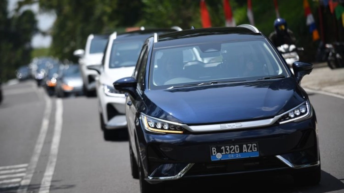 BYD M6 dan Denza D9 Kuasai Pasar Mobil Listrik Nasional Februari 2025